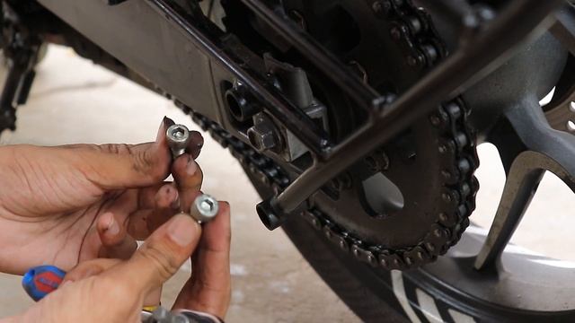 ChargeDex Motorcycle Chain Oiler & Cleaner 2.0 | Telugu Vlog смотреть онлайн