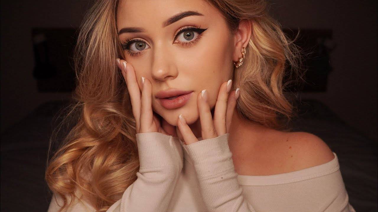 TOUCH YOURSELF AND RELEASE THE TENSION | ASMR, calming practice смотреть онлайн