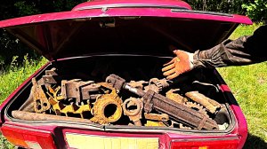 Как же раньше здесь не искали. Вывез гору металла. Коп металлолома копаю, пока есть силы.