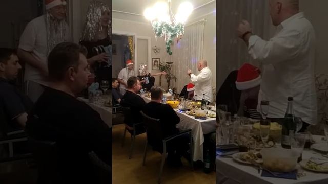Супер новый год смотреть онлайн