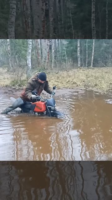 Иж Планета в луже №185в смотреть онлайн