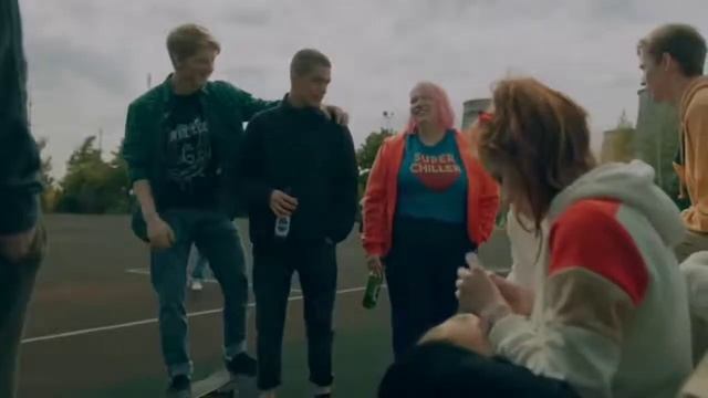 Малий повзрослел.Трудные подростки смотреть онлайн