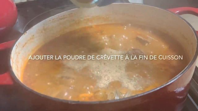 VIANDE DE CHÈVRE FRAÎCHE AU GOMBO ET SAUCE TOMATE || RECETTE FACILE ET RAPIDE || RECETTE À DÉGUSTER смотреть онлайн