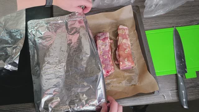 Тушено-запеченные ребрышки под соусом Хойсин. смотреть онлайн