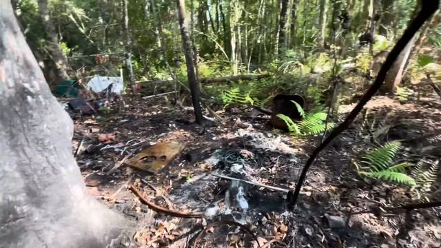 We Went Inside A Homeless Crackhouse In Orlando! What We Found Inside! Shocking Footage смотреть онлайн