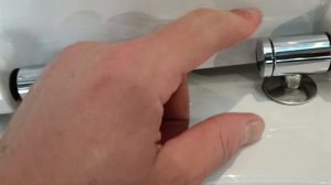 How to remove the Laufen PRO toilet lid Як зняти кришку унітаза Лауфен Про