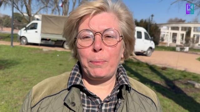 Барбарисы и кипарисы: в Керчи высаживают новую зелень смотреть онлайн