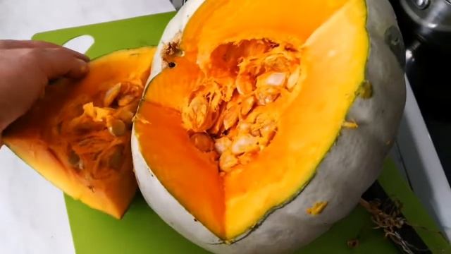 Cutting Crown Prince Winter Squash смотреть онлайн