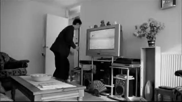 Eric Prydz vs. Floyd - Proper Education.mp4 смотреть онлайн
