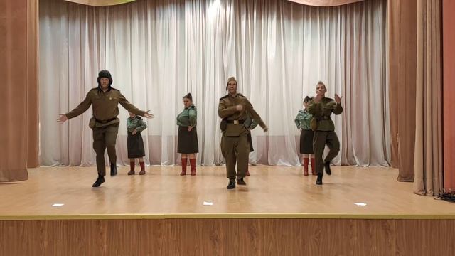 Танцевальное исскуство Танец Катюша Танцевальная группа Уктусский драйв 25 45 лет Я все могу смотреть онлайн