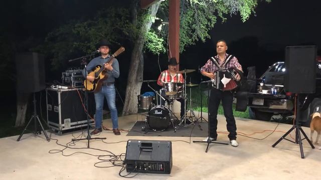 FARA FARA REJEGO ROSITA DE OLIVO COVER DE LOS TIGRES DEL NORTE смотреть онлайн