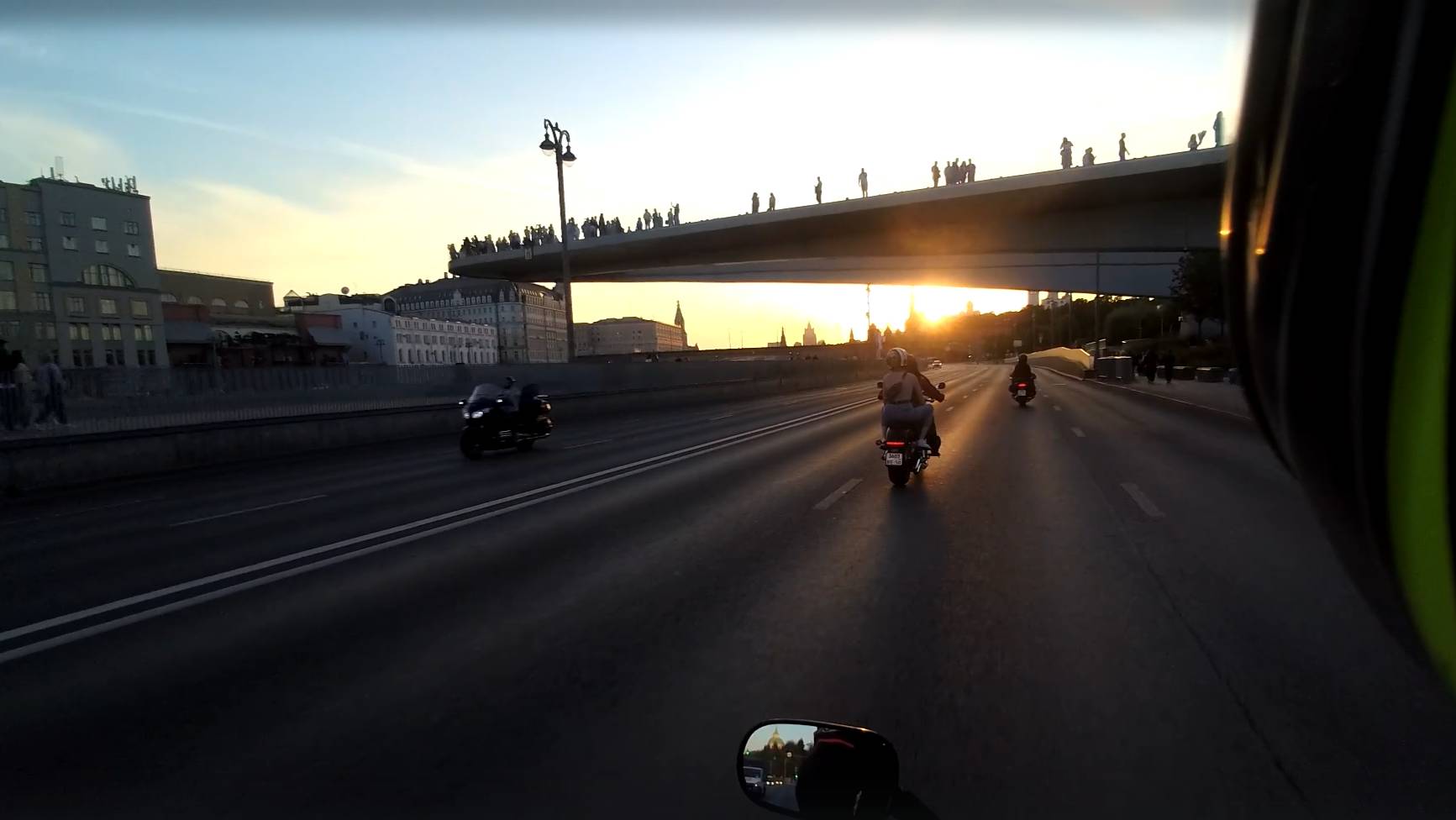 Покатушки по Москве. Сентябрь 2024. Honda VT 1300CX Fury, Honda CBR 600f4i смотреть онлайн