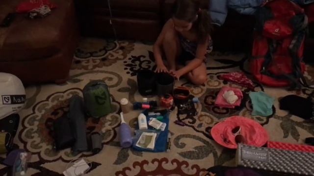 What’s in Trinity’s pack?! смотреть онлайн