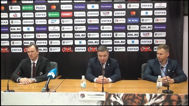 Пресс-конференция после матча "Амур" - "Трактор" 08.09.2019 смотреть онлайн