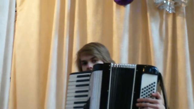Под громкие звуки баяна смотреть онлайн