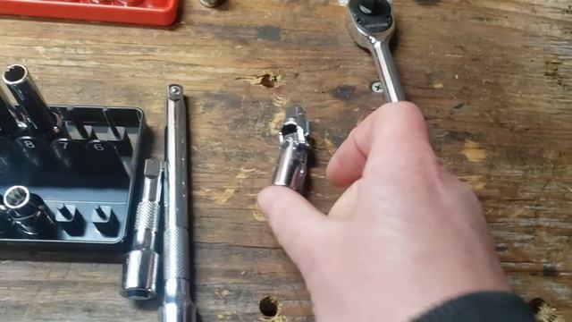 Tekton 3/8 Inch Drive 12-Point Socket & Ratchet Set (47-Piece) смотреть онлайн