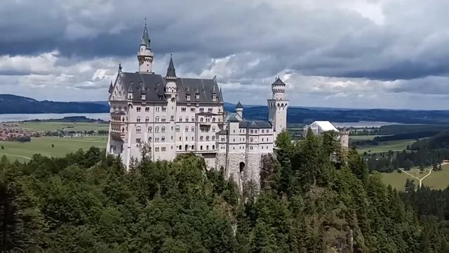 Замок Нойшванштайн (Schloß Neuschwanstein) , Германия, Бавария смотреть онлайн