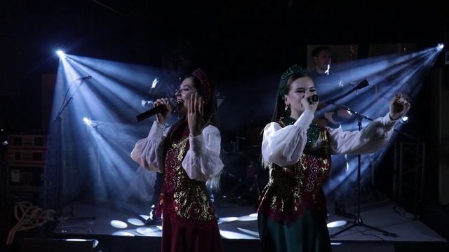 Новогодний корпоратив с шоу-группой Златица смотреть онлайн