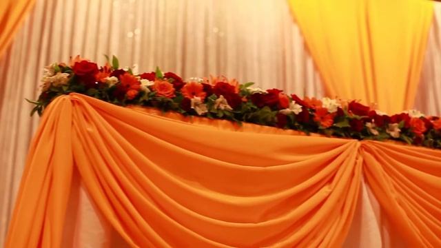 Riverside Grand Ballroom смотреть онлайн