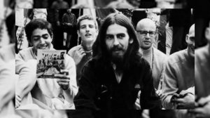 Харе Кришна маха-мантра в исполнении Ямуны д.д. и Джорджа Харрисона