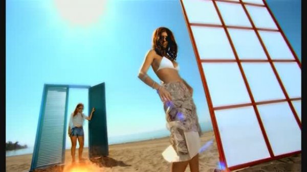 Las Ketchup - The Ketchup Song