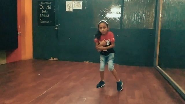 Chama chama | kids batch choreography #1+1dancestudio #vapi #gujarat смотреть онлайн