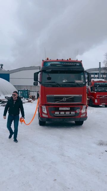 «Не, мы дальнобойщики» 😅🔫 смотреть онлайн