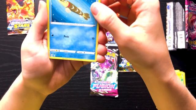 ASMR Pokémon Lucario V Max Premiere Collection Unboxing with Gum Chewing and Whispering смотреть онлайн