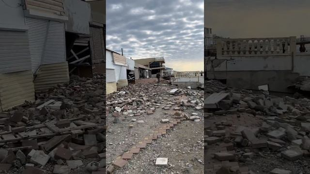 Пляж в Лоо, последствие сильнейшего шторма смотреть онлайн