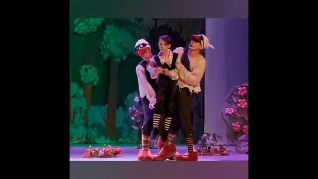 Приглашаем на спектакли По дороге со сказкой смотреть онлайн