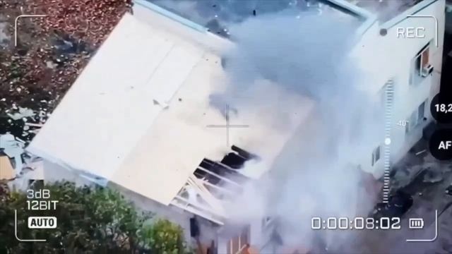 Российские телеграмм-каналы публикуют видео удара дрона по рабочим смотреть онлайн