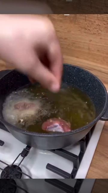 СЛЮНИ СОБЕРИ И НЕ ЗАБУДЬ ПОДПИСАТЬСЯ #мясо #картошка #лук #специ #обед