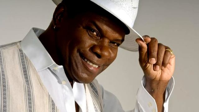 EMILIO SANTIAGO - TÁ TUDO ERRADO - BY AUDIO Dj MÁRIO LOKO 2 смотреть онлайн