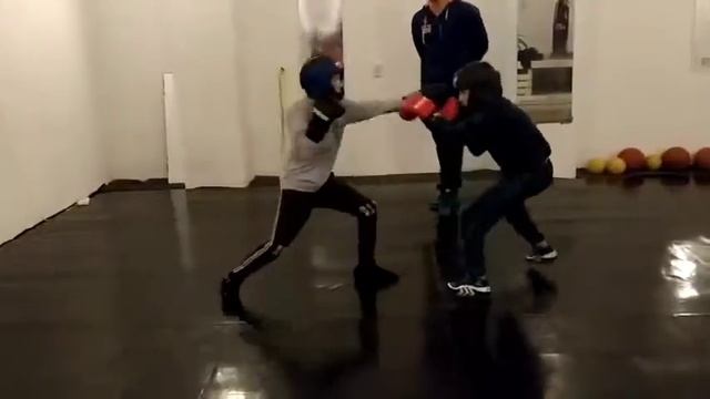 Спарринг Барсук Сергей и Сороковский Кирил смотреть онлайн