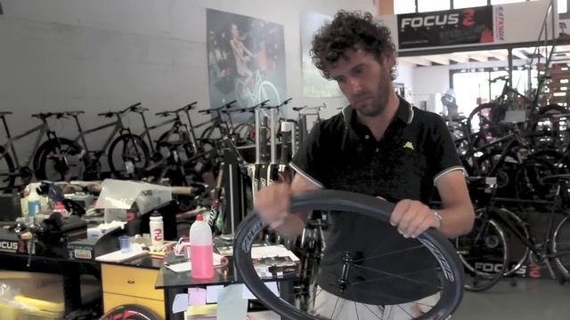 FOCUS ITALIA ZIPP смотреть онлайн