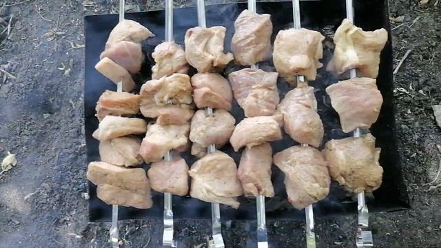 ВКУСНЕЙШИЙ ШАШЛЫК ИЗ СВИНИНЫ/ШАШЛЫК ИЗ КУРИЦЫ/У СЕСТРЫ НА ПИКНИКЕ смотреть онлайн