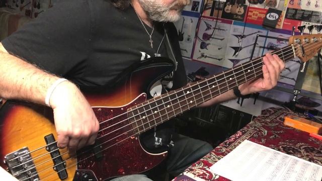 Quincy Jones-Velas (bass Cover)