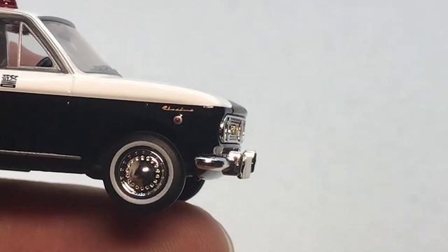 Tomica Limited Vintage Datsun Bluebird 410 Patrol смотреть онлайн