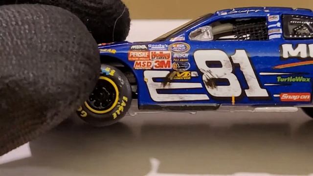 2004 Dale Earnhardt Jr Menards "Bristol Race Win" 1:64 (NASCAR Die-Cast Review) смотреть онлайн