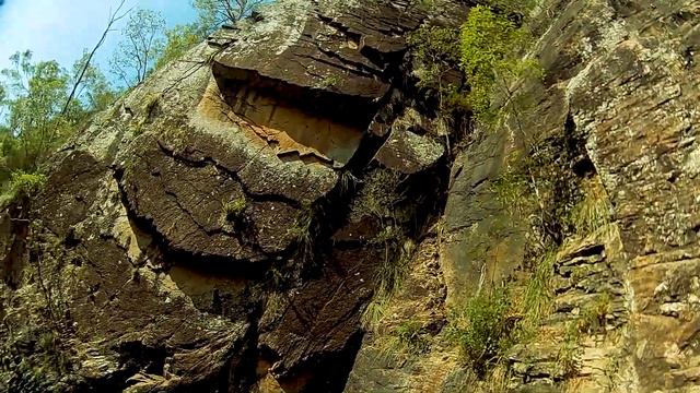 Rock Wallaby [Cinewhoop] смотреть онлайн