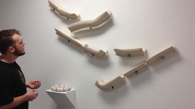 Wall Maze by, Forrest Gard.MOV смотреть онлайн