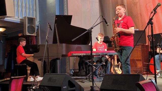 2024 05 02 Mezzo Jazz выступает в Филармонии джазовой музыки (Санкт-Петербург) смотреть онлайн