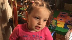 Лидочка играет в шахматы с папой