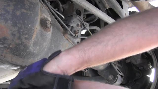 Toyota 4Runner Rear Differential Oil Change смотреть онлайн