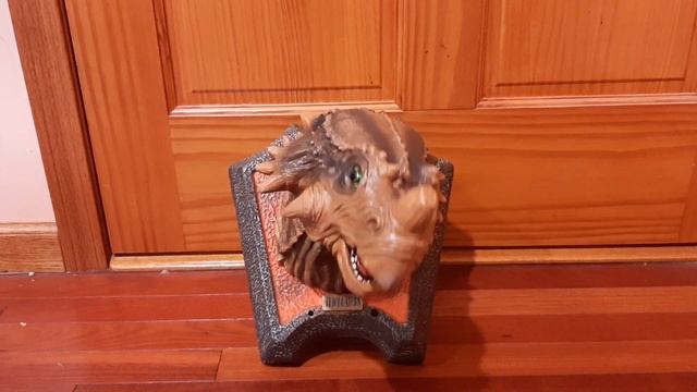 TRICERATOPS Singing Dinosaur Head смотреть онлайн