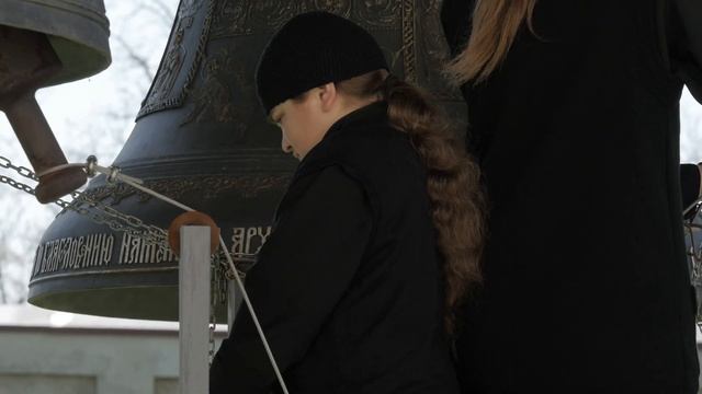 Clopotele de Înviere la mănăstirea Nicoreni. Hristos a Înviat!!! смотреть онлайн