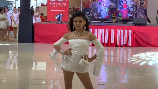White OOTD Segment | Dancing Decades смотреть онлайн