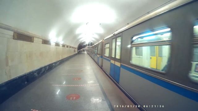 Отправление 81-740.4/741.4 "Русич" со станции Новослободская смотреть онлайн