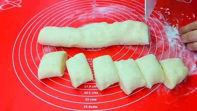 Высыпьте МУКУ в кипящую сковороду с водой и она мгновенно станет деликатесом смотреть онлайн