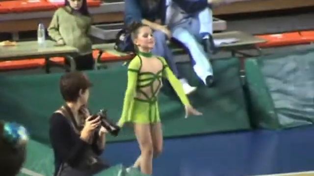 6-2-2010 Andrea Gimnasia Ritmica.mp4 смотреть онлайн
